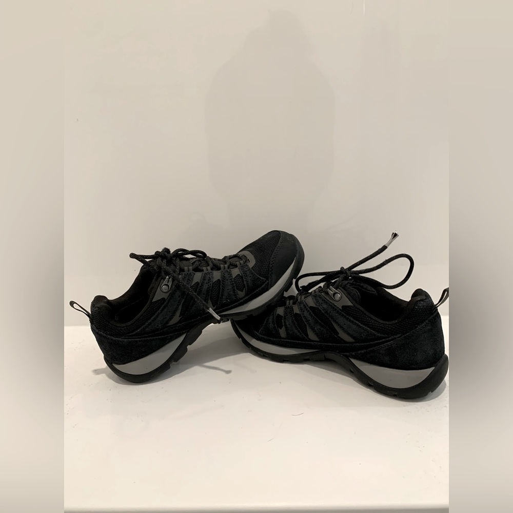 COLUMBIA Men’s Redmond Waterproof Hiking Shoe